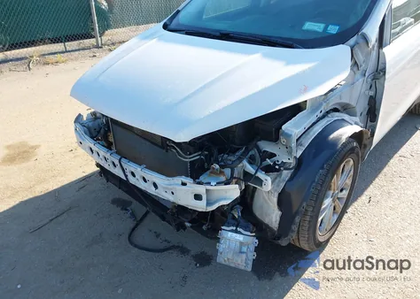 2019 Ford Escape Se z USA, uszkodzony, nr VIN 1FMCU9GD8KUA57939